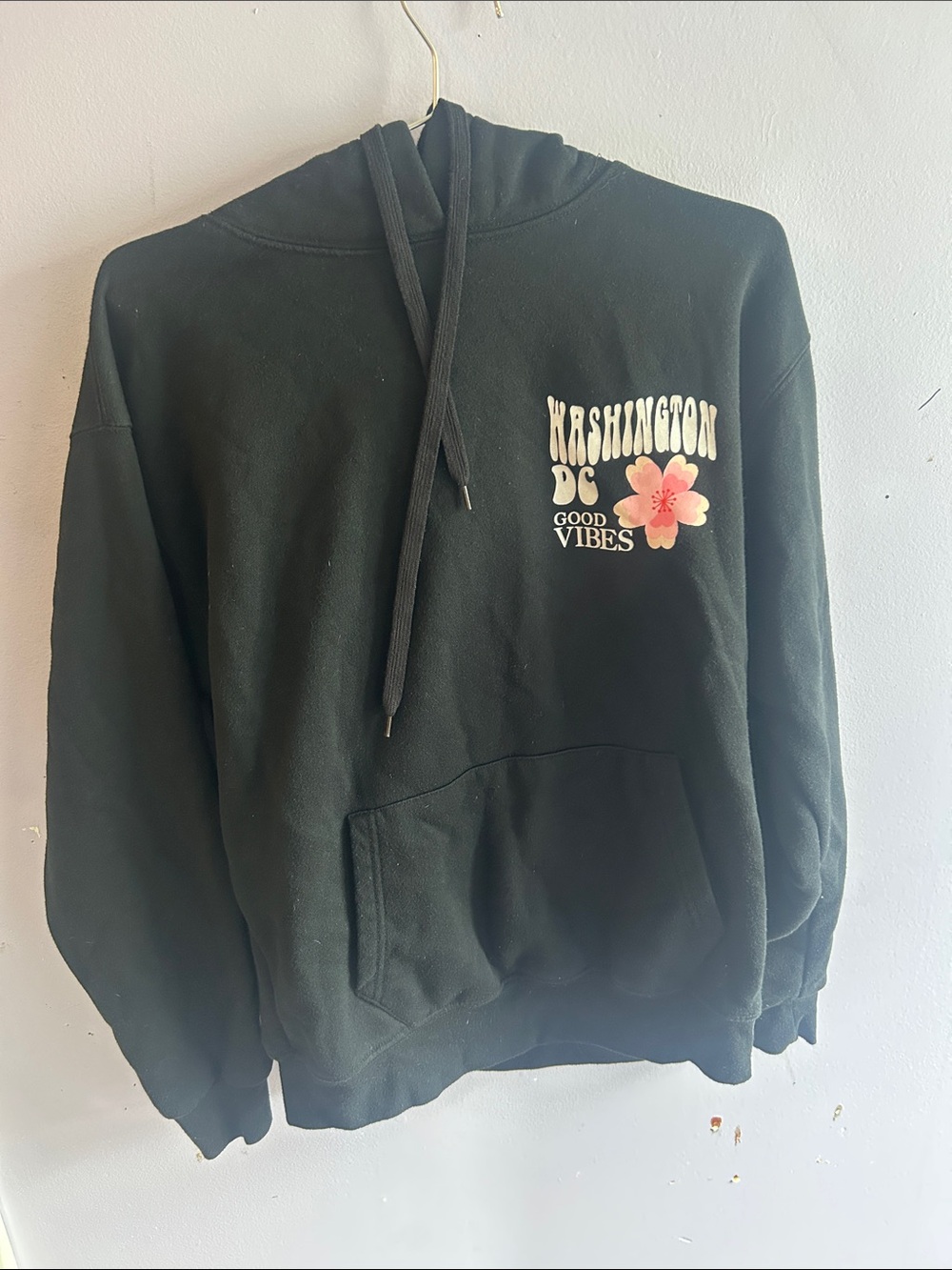 Washington DC 'Good Vibes' Black Hoodie - women’s Sweater
